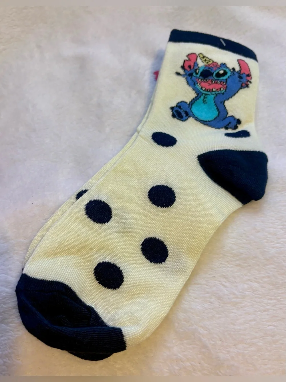 Disney Stitch Polka Dot Ankle Socks - Cream & Navy